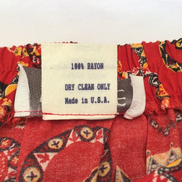 Petite Sophisticate - Red skirt with circles and triangles of yellow and black - Picture 10 of 10